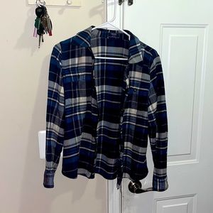 brand: chaps. size: petite. color: blue, gray, white